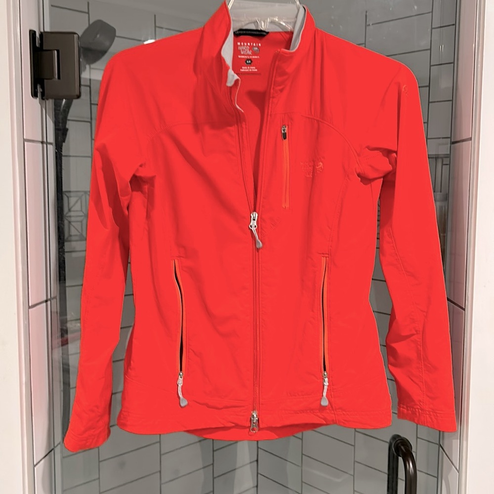 Mountain Hardwear light weight jacket.